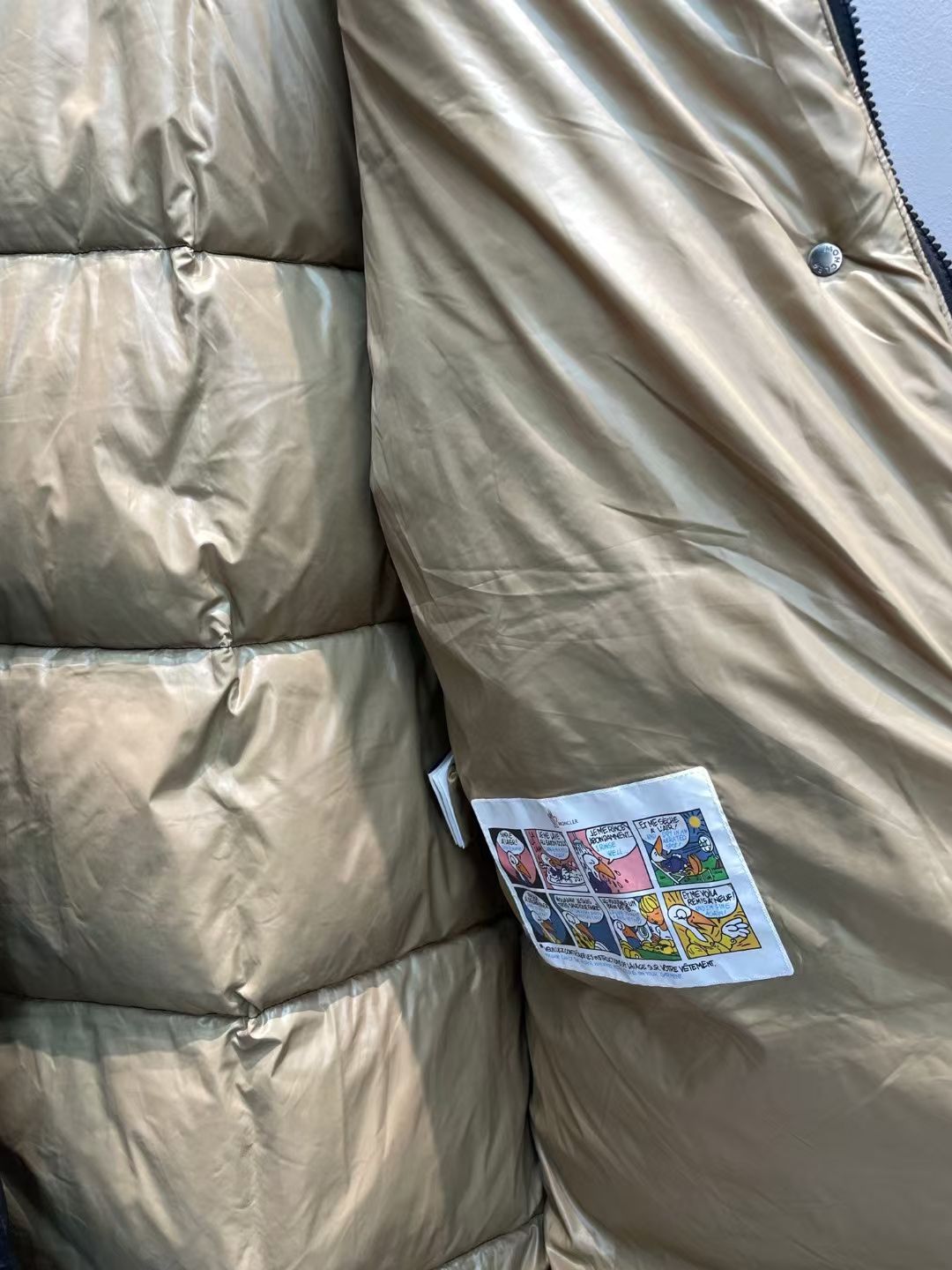 新款🌟出货啦📢！Moncle*秋冬经典Parnaiba系列长款羽绒服，今年升级的面料更软更紧密，充绒是最