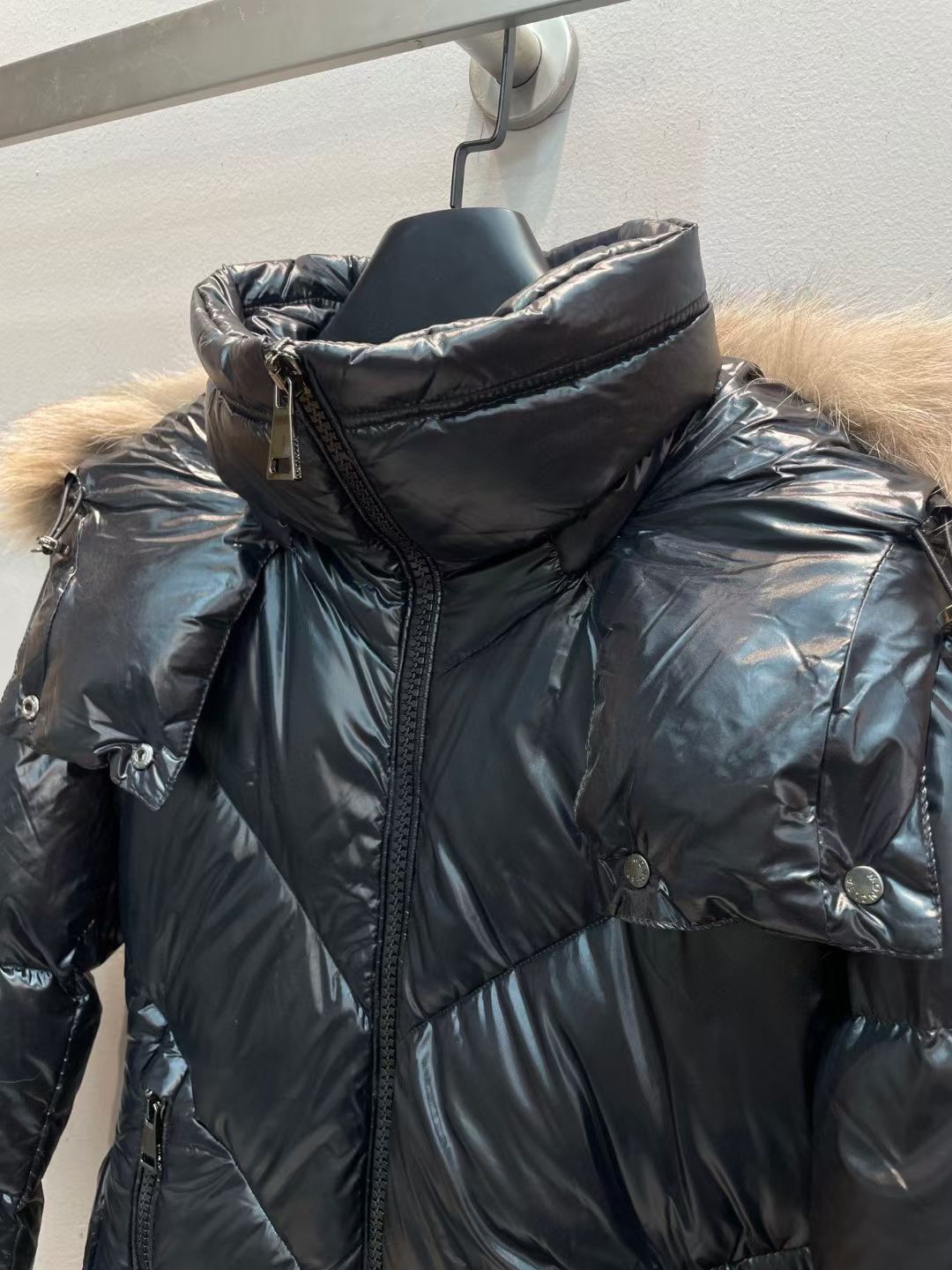 新款🌟出货啦📢！Moncle*秋冬经典Ribafur系列长款羽绒服，新款🌟出货啦📢！Moncle*秋冬经