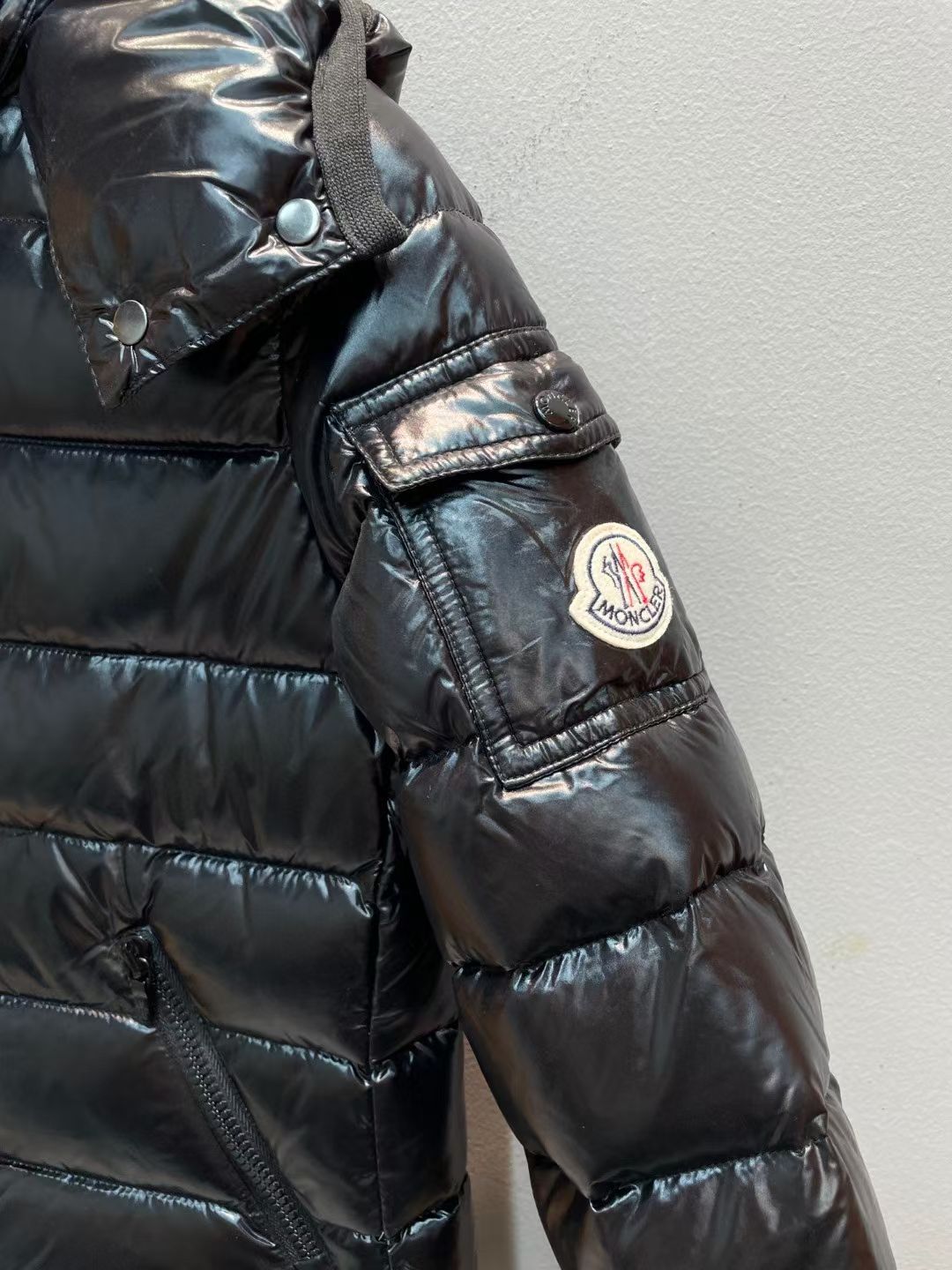 新款🌟出货啦📢！Moncle*秋冬经典Bady系列女童羽绒服，可拆卸连帽领设计，收腰版型！充绒是最顶级的