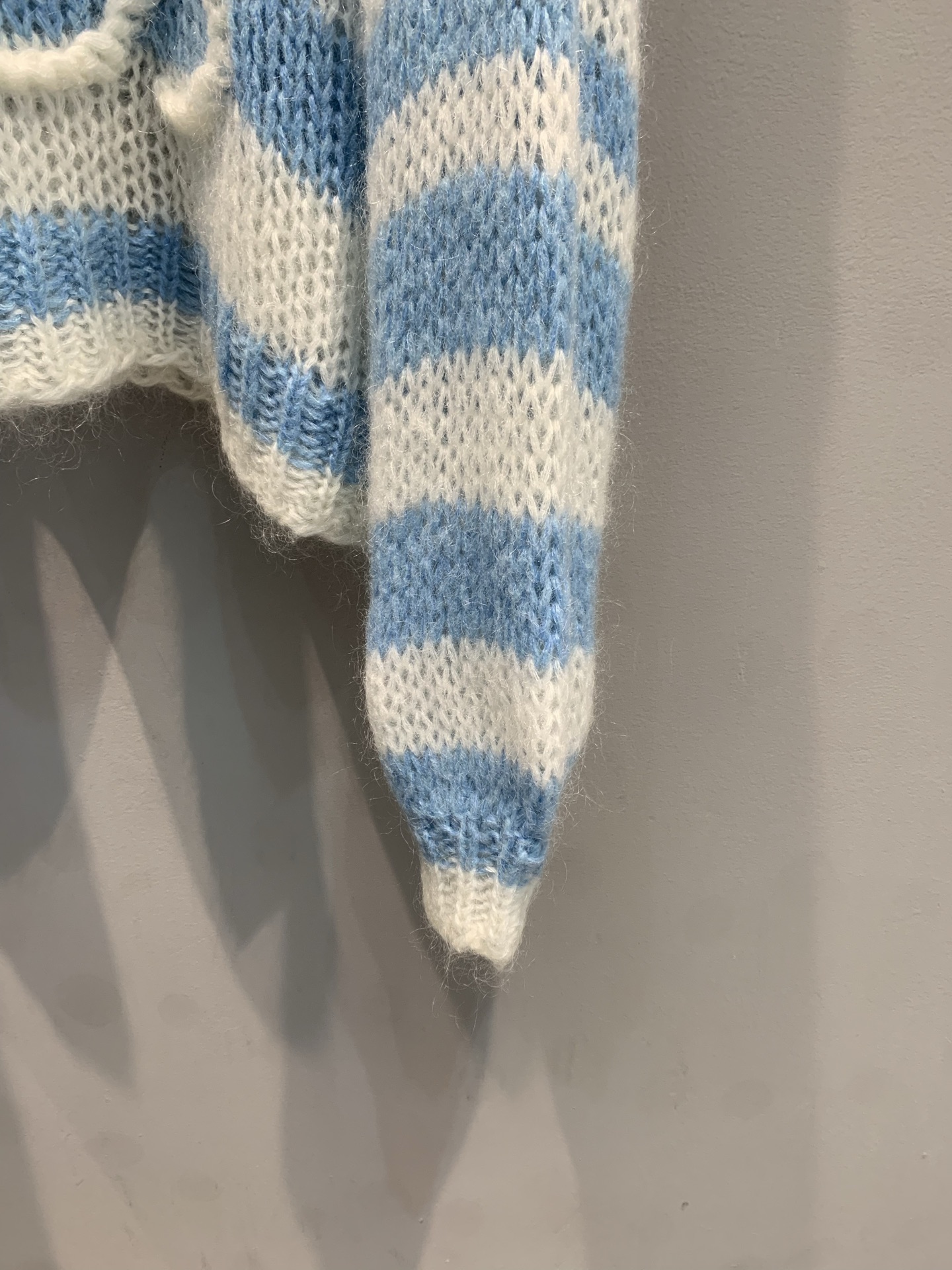 新款🔥出货啦📢 大货实拍 Loew*2025秋冬马海毛长袖毛衣 定染的粉色马海毛 浪漫又治愈 这颜色真的