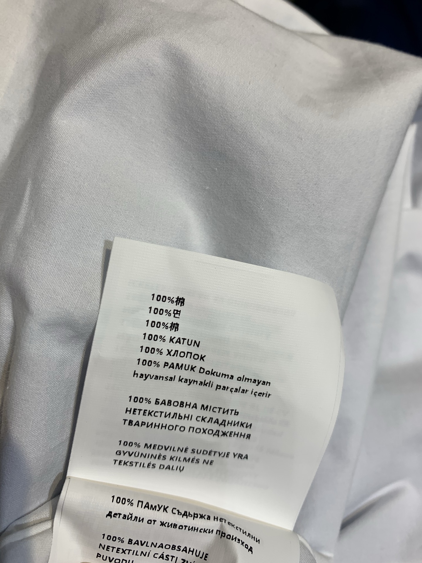 新款 原版开发 Miumi*春夏系列蓝色荷叶边连衣裙，轻盈棉质面料，浅蓝色调+荷叶边肩部，复古又俏皮✨。