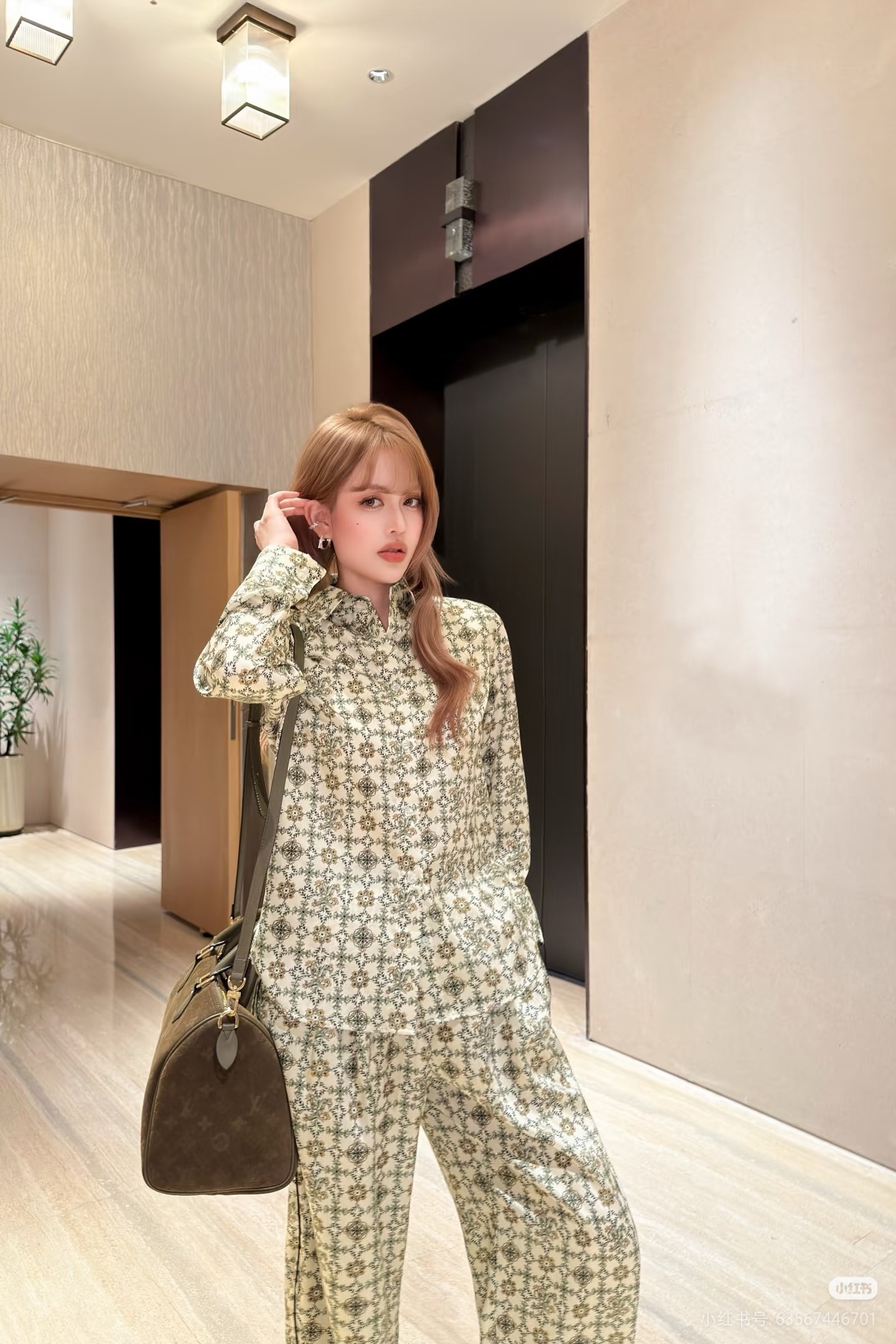 NO:802613,Upper body reference,,19860909上身参考,,,Women's clothing