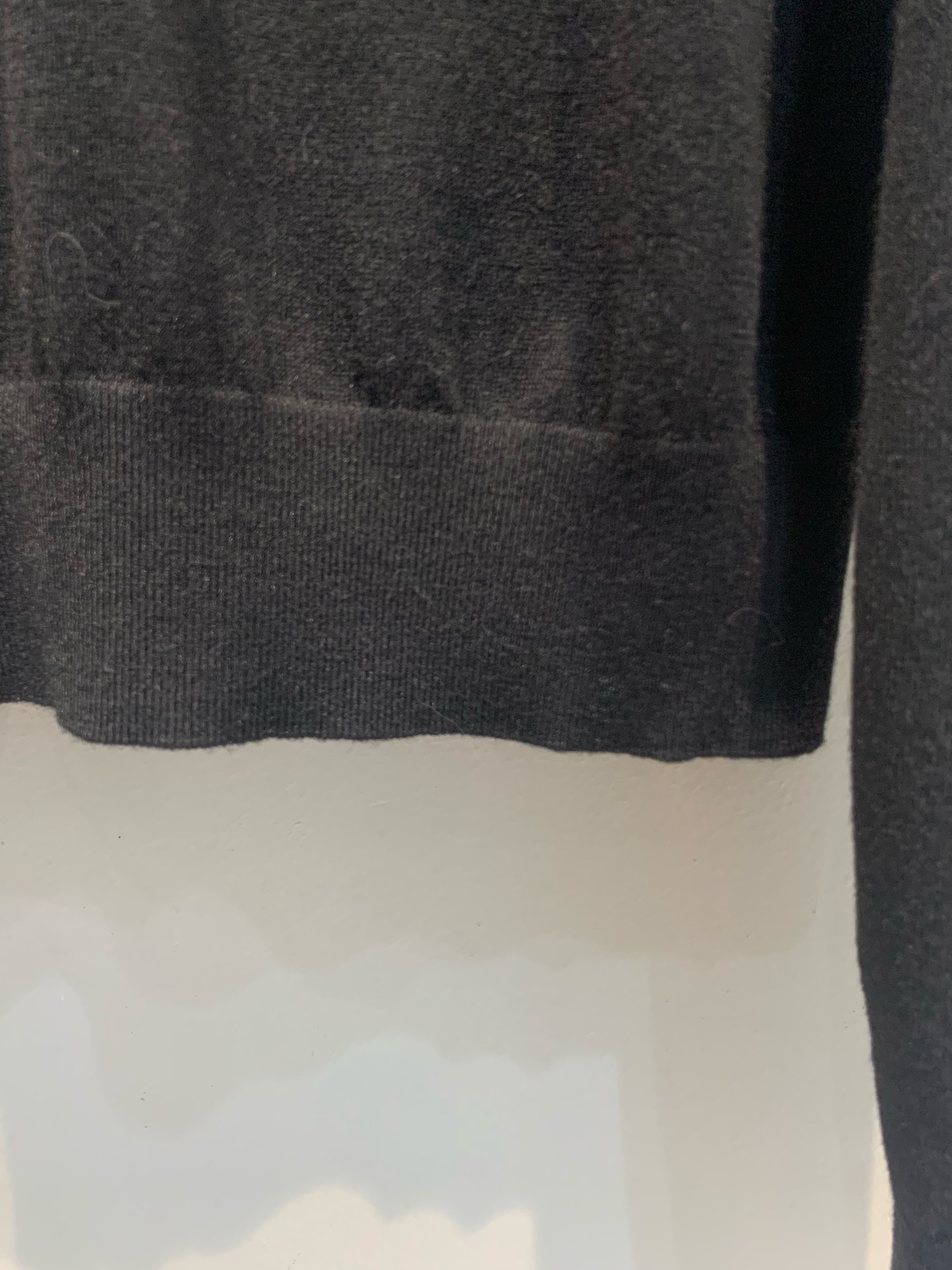 新款🆕 原版开发 Celin*早春新款学院风撞色领Polo衫，70%羊毛+30%桑蚕丝混纺，柔软亲肤，穿