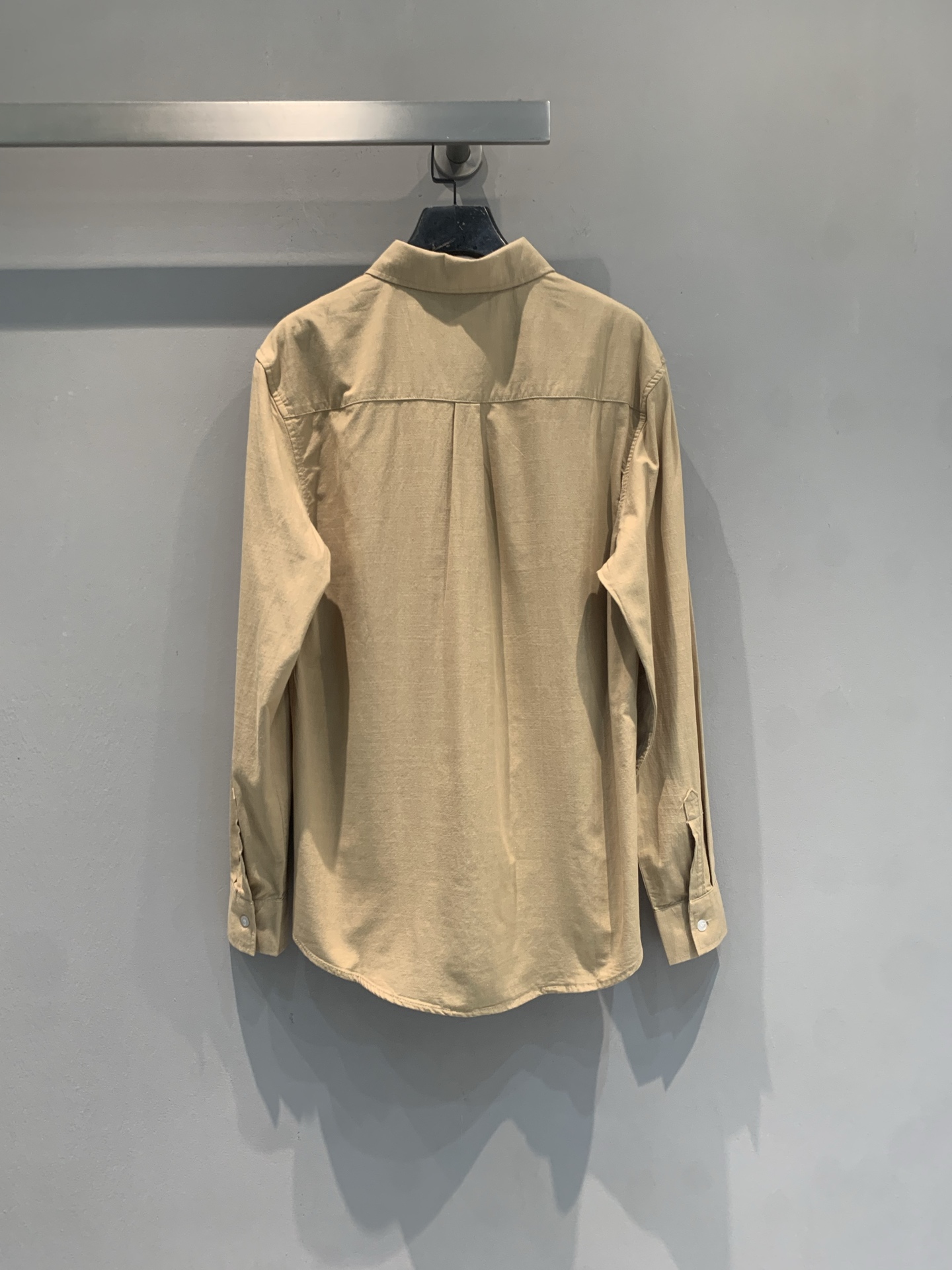 新款🆕 拉夫劳伦春夏系列刺绣logo纯棉衬衫。100%纯棉材质，轻薄透气，春夏穿超舒服！经典翻领+蓝色小