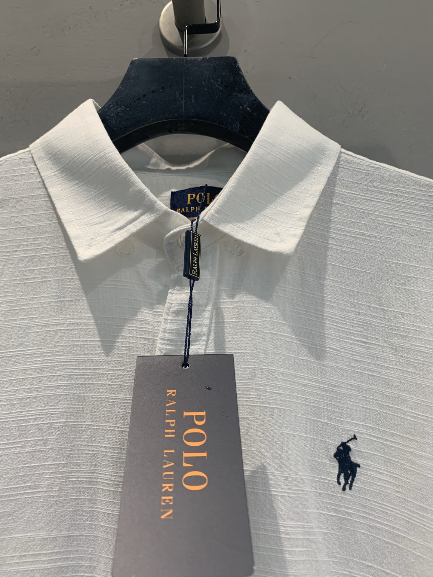 新款🆕 拉夫劳伦春夏系列刺绣logo纯棉衬衫。100%纯棉材质，轻薄透气，春夏穿超舒服！经典翻领+蓝色小