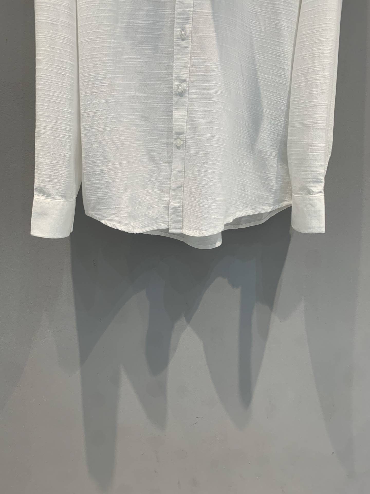 新款🆕 拉夫劳伦春夏系列刺绣logo纯棉衬衫。100%纯棉材质，轻薄透气，春夏穿超舒服！经典翻领+蓝色小