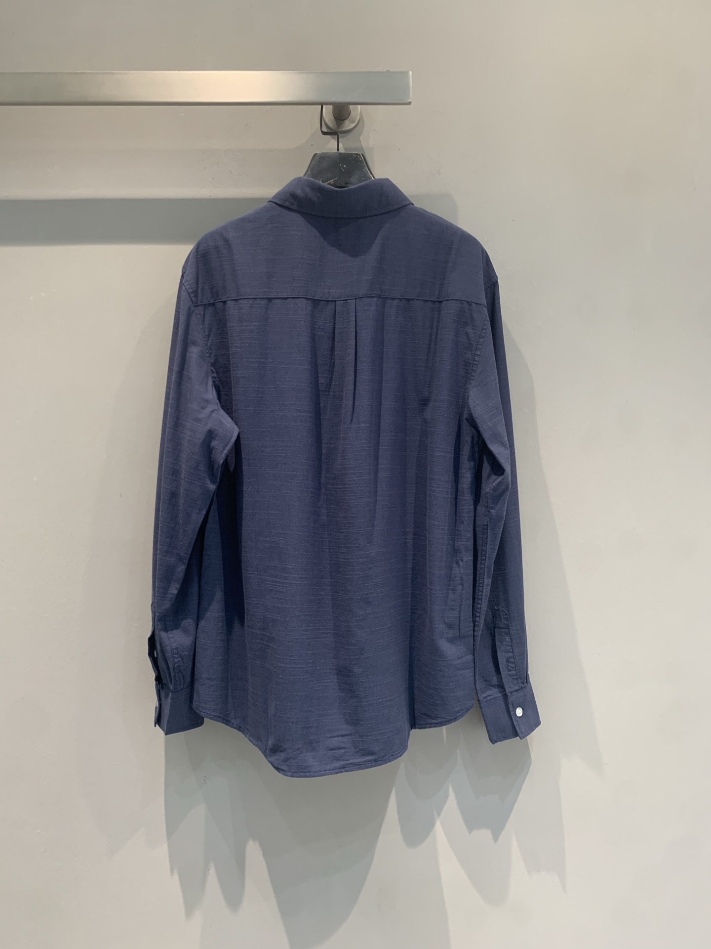 新款🆕 拉夫劳伦春夏系列刺绣logo纯棉衬衫。100%纯棉材质，轻薄透气，春夏穿超舒服！经典翻领+蓝色小