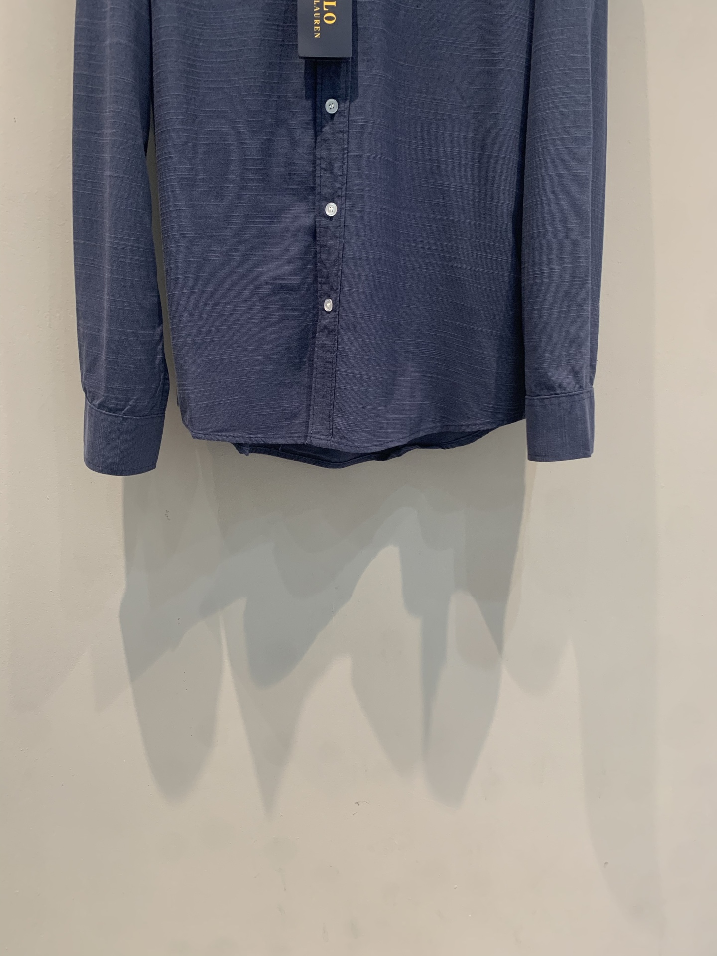 新款🆕 拉夫劳伦春夏系列刺绣logo纯棉衬衫。100%纯棉材质，轻薄透气，春夏穿超舒服！经典翻领+蓝色小