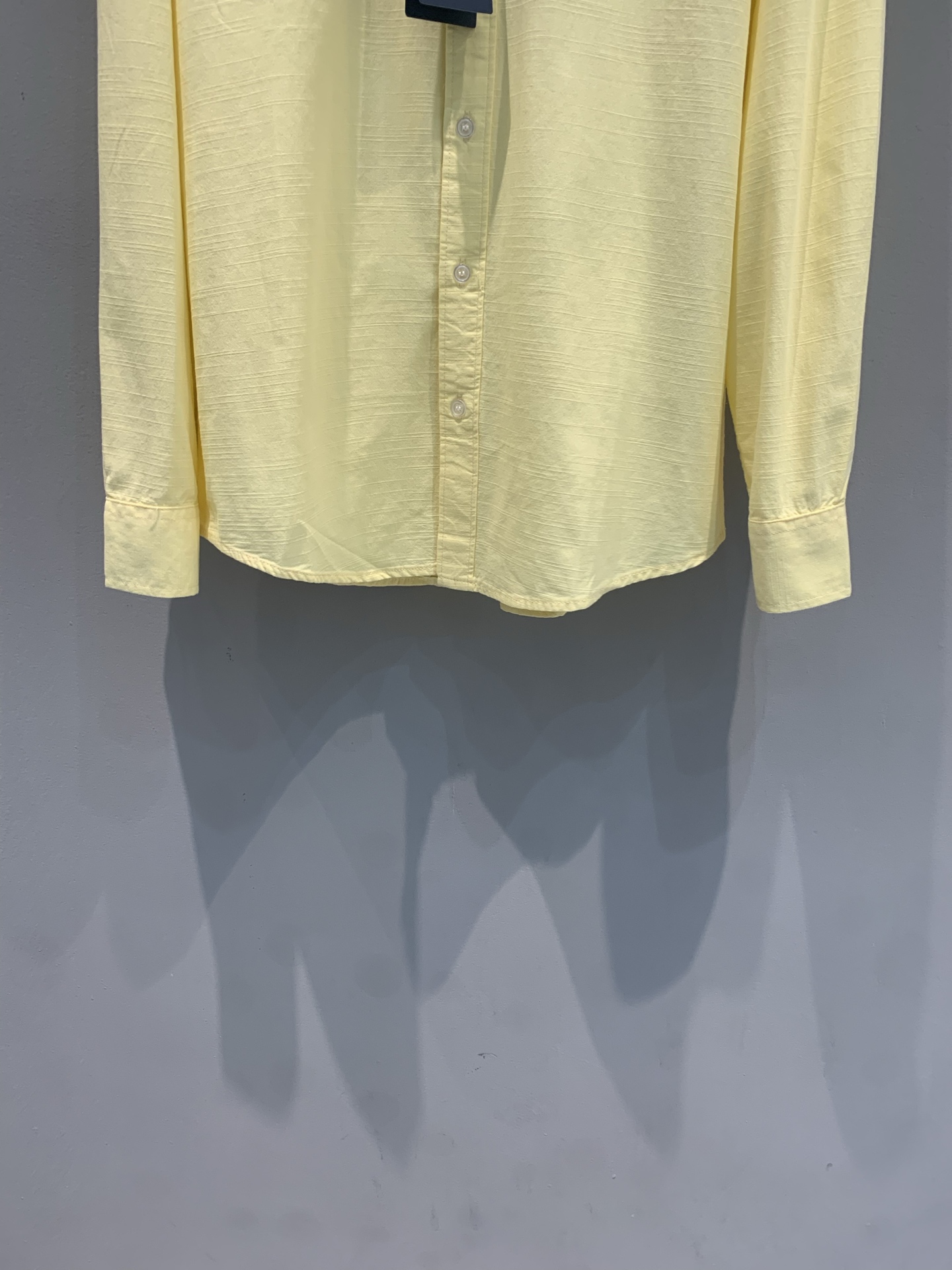 新款🆕 拉夫劳伦春夏系列刺绣logo纯棉衬衫。100%纯棉材质，轻薄透气，春夏穿超舒服！经典翻领+蓝色小