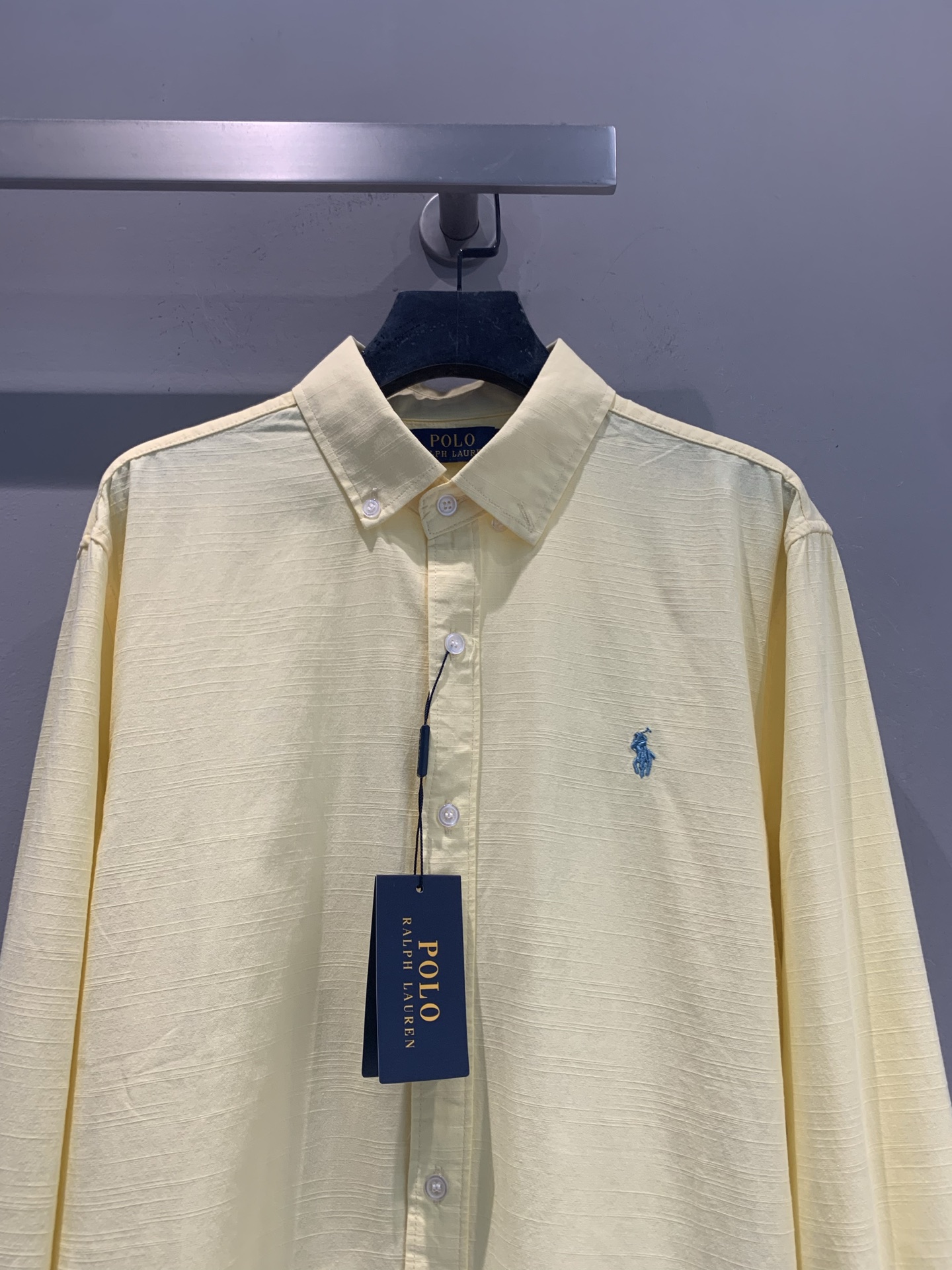 新款🆕 拉夫劳伦春夏系列刺绣logo纯棉衬衫。100%纯棉材质，轻薄透气，春夏穿超舒服！经典翻领+蓝色小