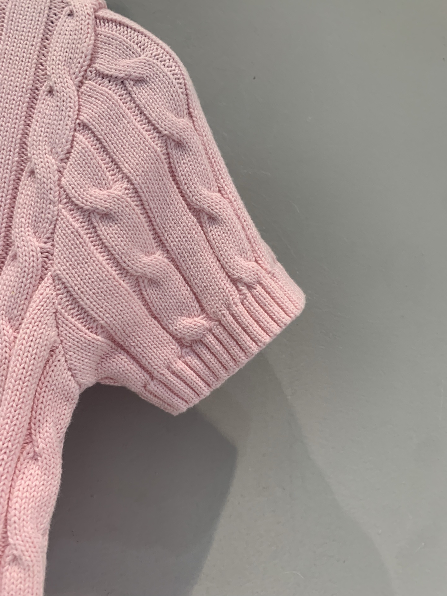 新款🆕 Polo Ralph Lauren麻花针织短袖，经典绞花纹理+圆领设计，修身剪裁超显气质！胸口小