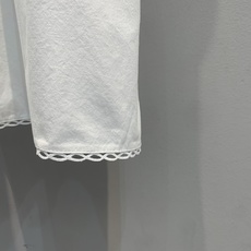 新款🆕 原版开发 Miumi*春夏系列娃娃领无袖连衣裙,采用轻盈透气棉质面料,夏天穿超舒服!无袖+娃娃领 新款🆕 原版开发 Miumi*春夏系列娃娃领无袖连衣裙,采用轻盈透气棉质面料,夏天穿超舒服!无袖+娃娃领