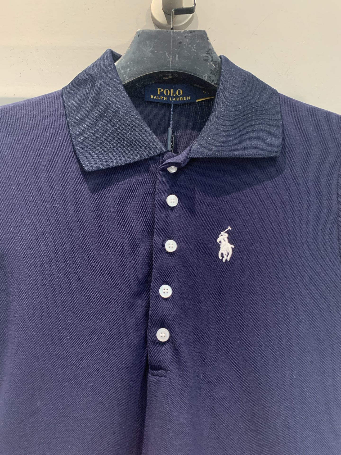 新款🆕 拉夫劳伦春夏系列小马刺绣珠地棉Polo衫，采用透气吸汗的珠地棉材质，夏天穿超舒服！胸前蓝色小马刺