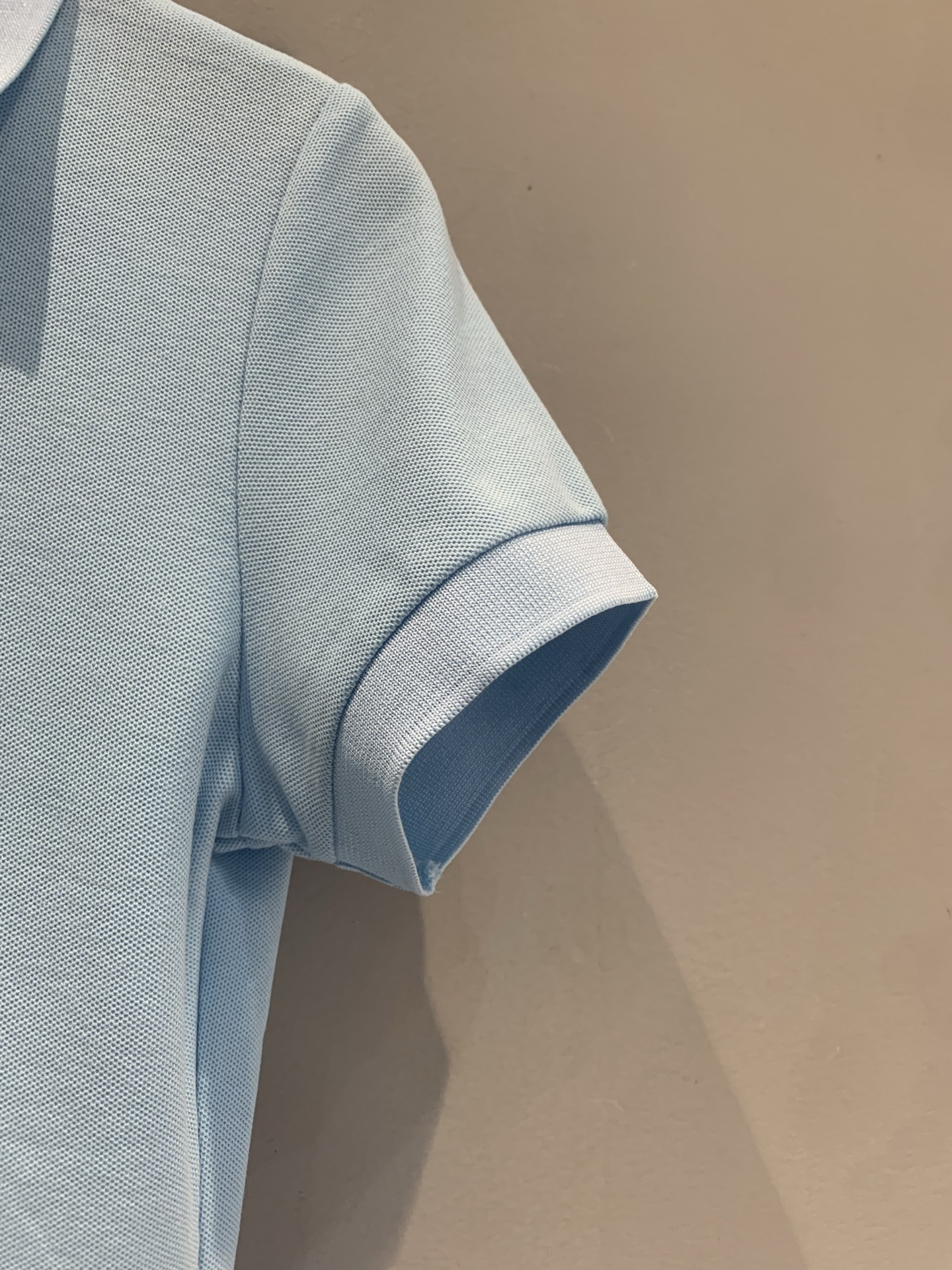 新款🆕 拉夫劳伦春夏系列小马刺绣珠地棉Polo衫，采用透气吸汗的珠地棉材质，夏天穿超舒服！胸前蓝色小马刺