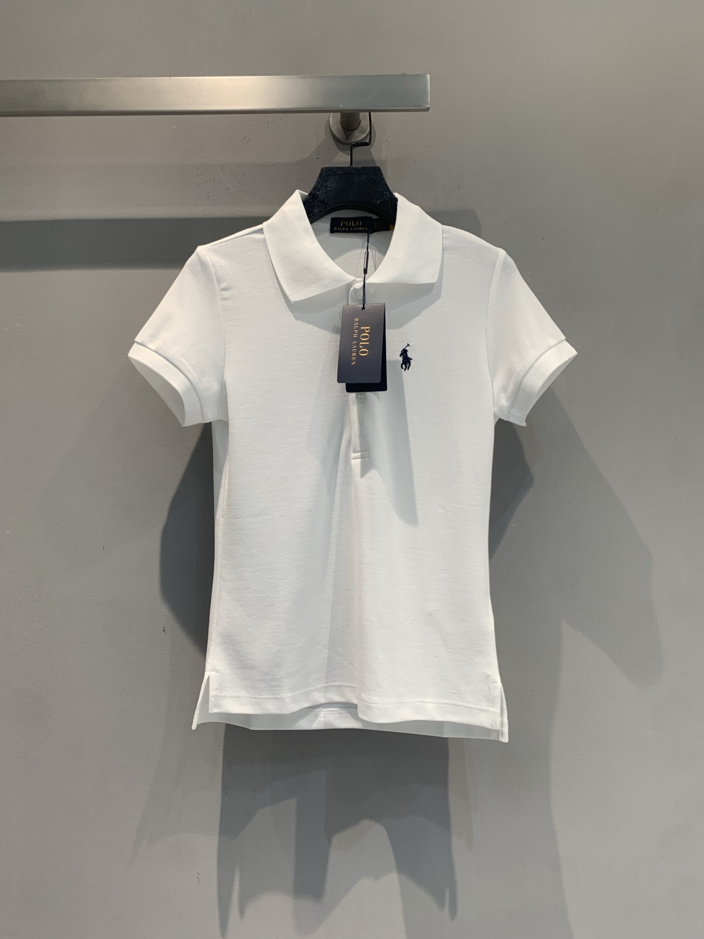 新款🆕 拉夫劳伦春夏系列小马刺绣珠地棉Polo衫，采用透气吸汗的珠地棉材质，夏天穿超舒服！胸前蓝色小马刺