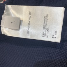新款🆕 TB早春新款网球刺绣针织POLO衫,深海军蓝配色+左胸交叉网球刺绣,运动感满满🎾。袖口四条杠是品 新款🆕 TB早春新款网球刺绣针织POLO衫,深海军蓝配色+左胸交叉网球刺绣,运动感满满🎾。袖口四条杠是品