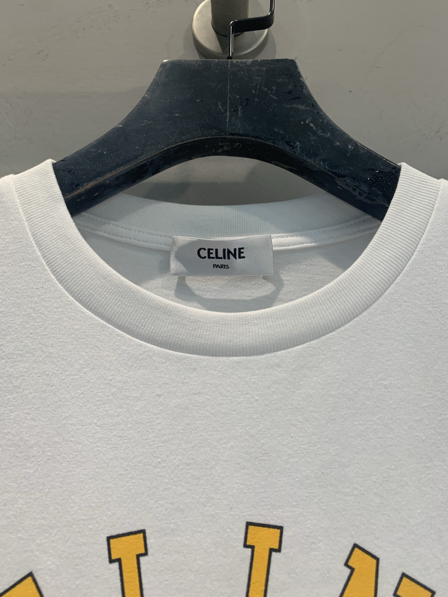 新款🆕 原版开发 Celin*春夏新款时髦百搭弧形字体短袖T恤，正面“CELINE PARIS”超有辨识