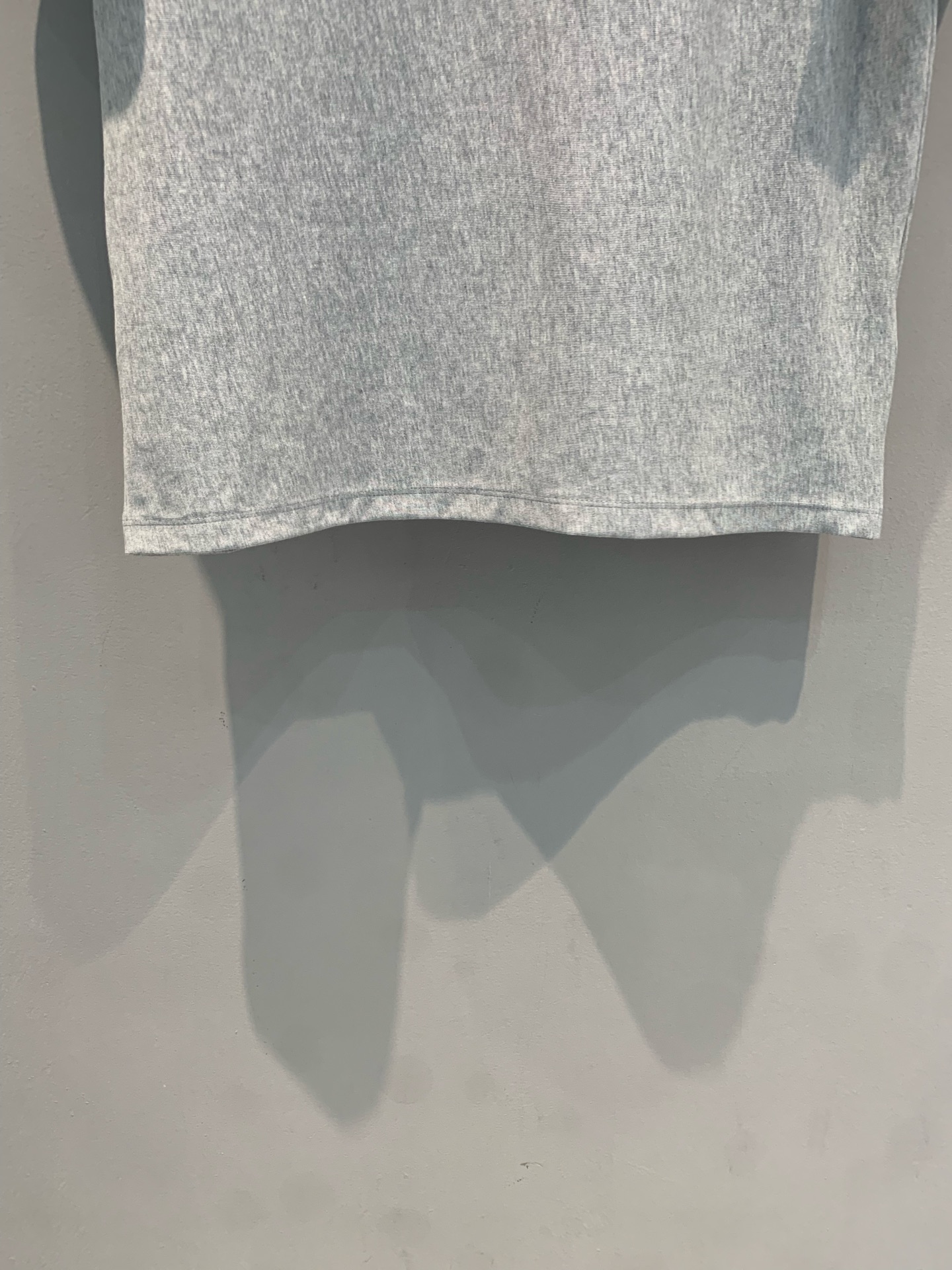 新款🆕 原版开发 Celin*春夏新款时髦百搭弧形字体短袖T恤，正面“CELINE PARIS”超有辨识