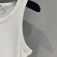 新款🆕 原版开发 Celin*春夏新款时髦百搭凯旋门logo针织背心,采用柔软针织面料,透气又舒适,夏天 新款🆕 原版开发 Celin*春夏新款时髦百搭凯旋门logo针织背心,采用柔软针织面料,透气又舒适,夏天