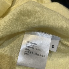 新款🆕 原版开发 Loew*早秋新款时髦百搭刺绣logo鹅黄针织短袖,柔软透气针织面料,贴身穿着超舒适不 新款🆕 原版开发 Loew*早秋新款时髦百搭刺绣logo鹅黄针织短袖,柔软透气针织面料,贴身穿着超舒适不