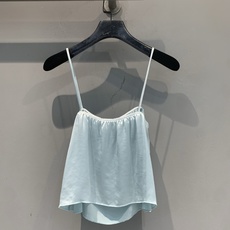 新款🆕 原版开发 Miumi*春夏新款时髦复古醋酸吊带裙套装。吊带上衣+高腰半身裙,轻薄柔软面料,垂坠感 新款🆕 原版开发 Miumi*春夏新款时髦复古醋酸吊带裙套装。吊带上衣+高腰半身裙,轻薄柔软面料,垂坠感