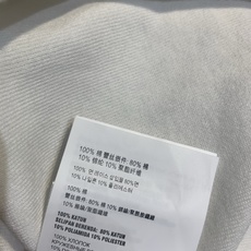 新款🆕 原版开发 Miumi*春夏新款时髦百搭白色蕾丝吊带连衣裙,法式设计风格,轻薄透气面料+精致蕾丝拼 新款🆕 原版开发 Miumi*春夏新款时髦百搭白色蕾丝吊带连衣裙,法式设计风格,轻薄透气面料+精致蕾丝拼