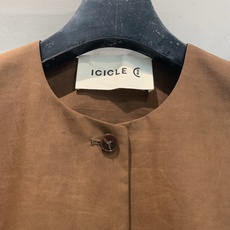 新款🆕 ICICLE之禾香云纱马甲,采用非遗真丝莨绸面料,焦糖棕色超有质感!单排扣+圆领无袖设计,简约利 新款🆕 ICICLE之禾香云纱马甲,采用非遗真丝莨绸面料,焦糖棕色超有质感!单排扣+圆领无袖设计,简约利
