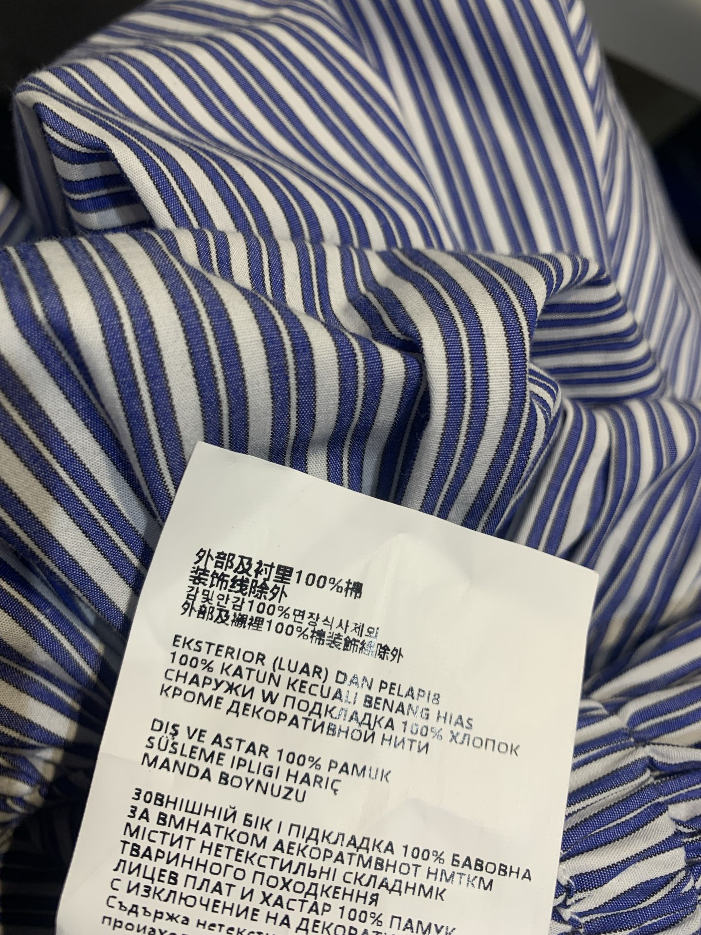 新款🔥出货啦📢 原版开发 Miumi*春夏新款时髦百搭蓝白条纹衬衫连衣裙，经典竖条纹设计，纯棉面料透气舒