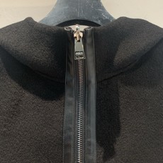 新款🔥出货啦📢 原版开发 FD秋冬新款时髦百搭双面羊毛短外套,经典色调,袖口FF老花设计超有辨识度!高品 新款🔥出货啦📢 原版开发 FD秋冬新款时髦百搭双面羊毛短外套,经典色调,袖口FF老花设计超有辨识度!高品