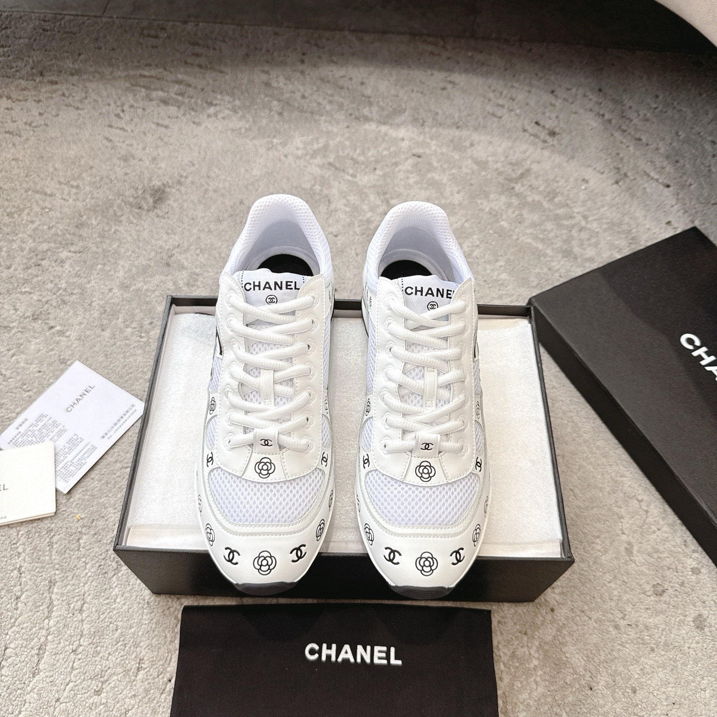 CHANEL кроссовки кежуальные синхронный выпуск с официальным сайтом кежуально-спортивный стиль матовая кожа