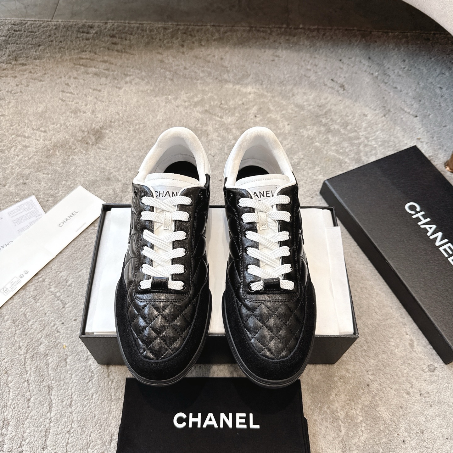 CHANEL кроссовки кежуальные синхронный выпуск с официальным сайтом кежуально-спортивный стиль матовая кожа