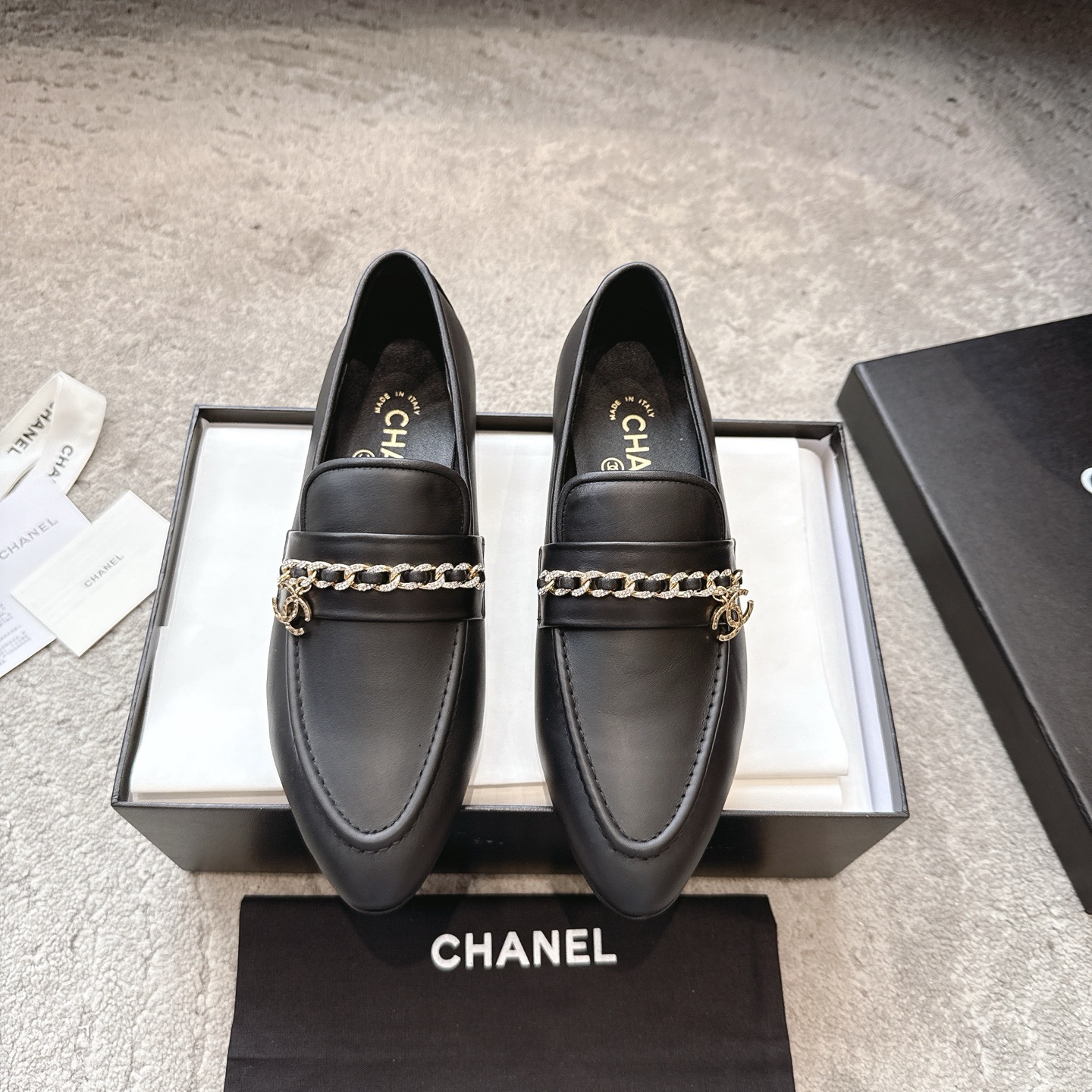 CHANEL Мюлі Мокасіны｜Рэтра-раскошныя мокасіны｜Двайная C металічная пражка + воскаваная цялячая скура