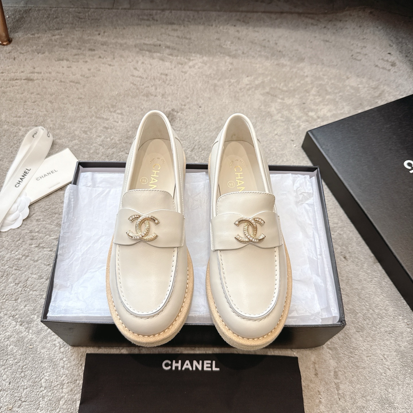CHANEL мулы  лоферы｜рэтра-раскошныя лоферы｜металічная пражка з дзвюма C + воскаваная скура цяляці