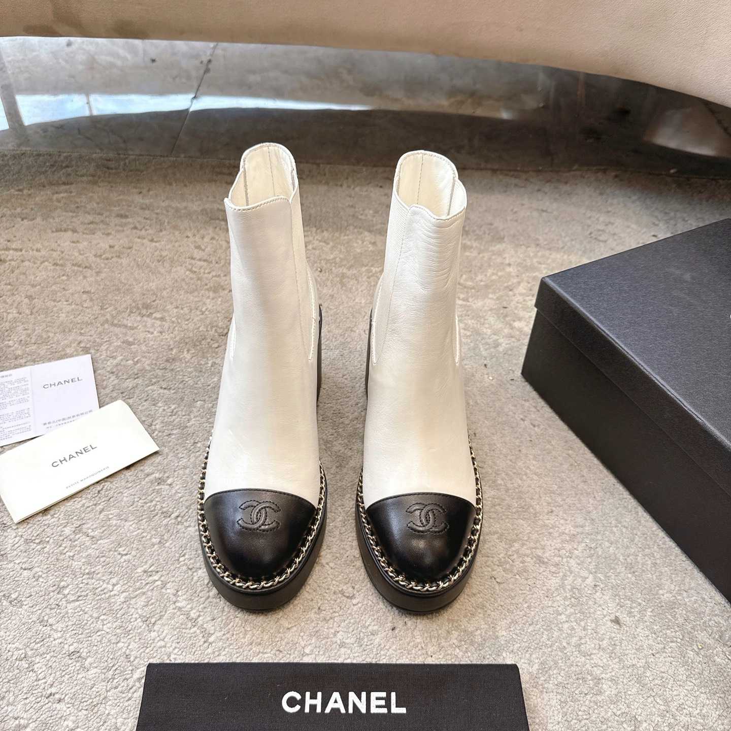CHANEL 秋冬モデル レディースブーツ スリッポン ストレートブーツ 乗馬ブーツ イタリア製本革アウトソール