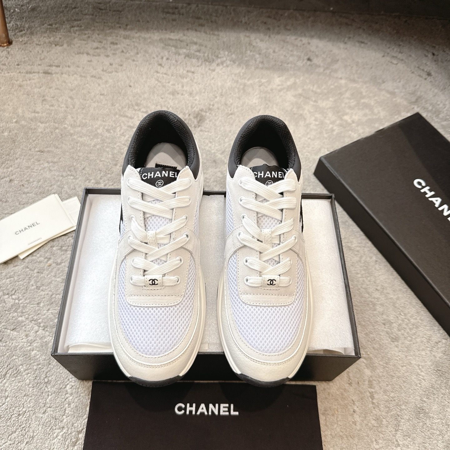 CHANEL кроссовки кежуальные синхронный выпуск с официальным сайтом кежуально-спортивный стиль матовая кожа