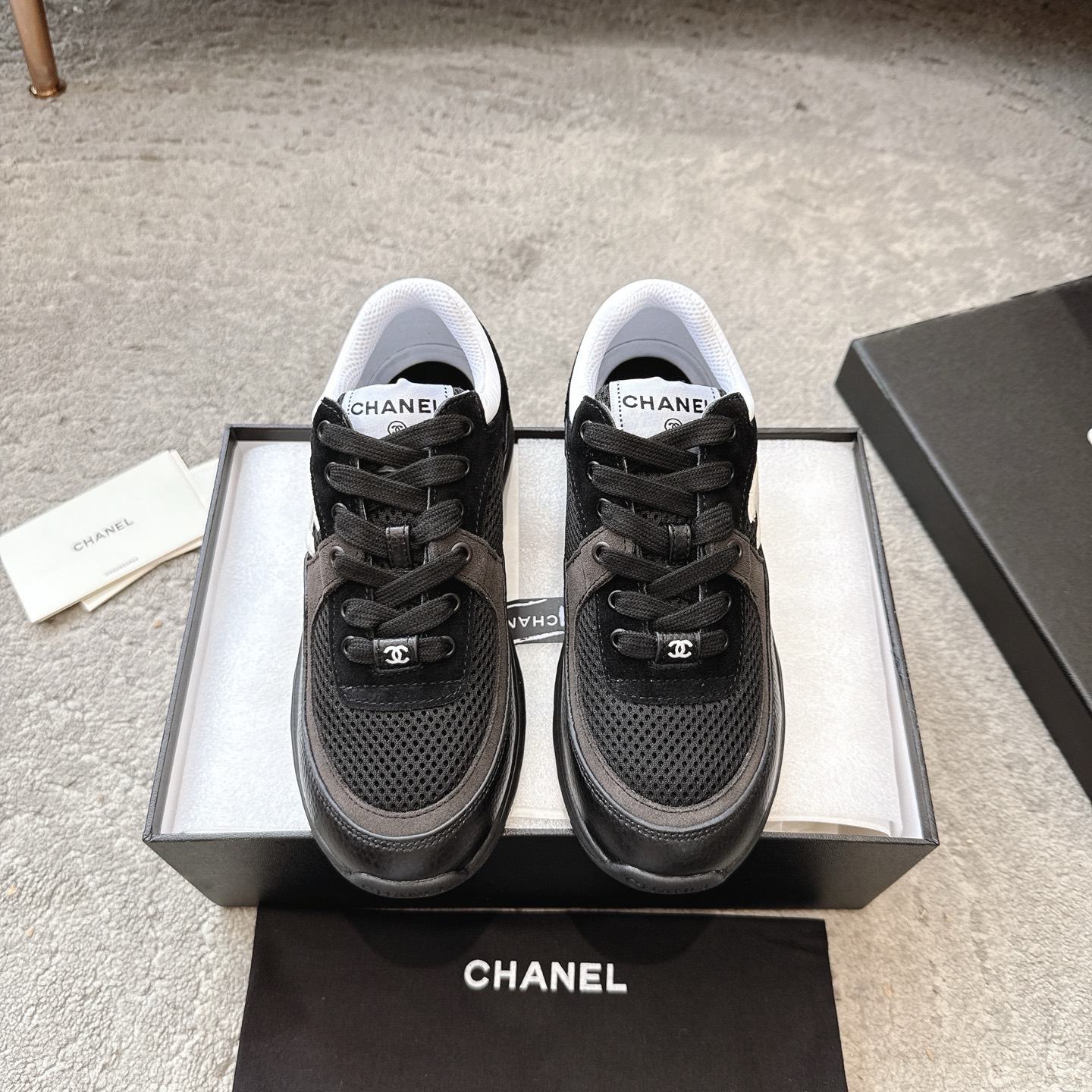 CHANEL кроссовки кежуальные синхронный выпуск с официальным сайтом кежуально-спортивный стиль нубук