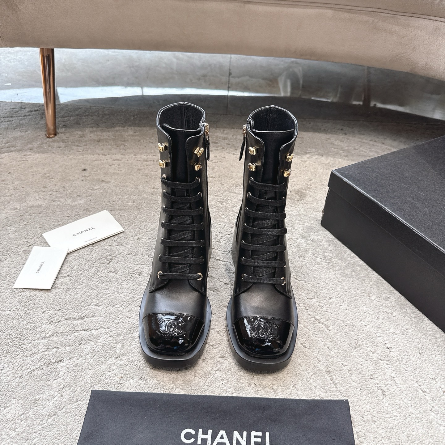 CHANEL 秋冬モデル レディースブーツ スリッポン ストレートブーツ 乗馬ブーツ イタリア製本革アウトソール
