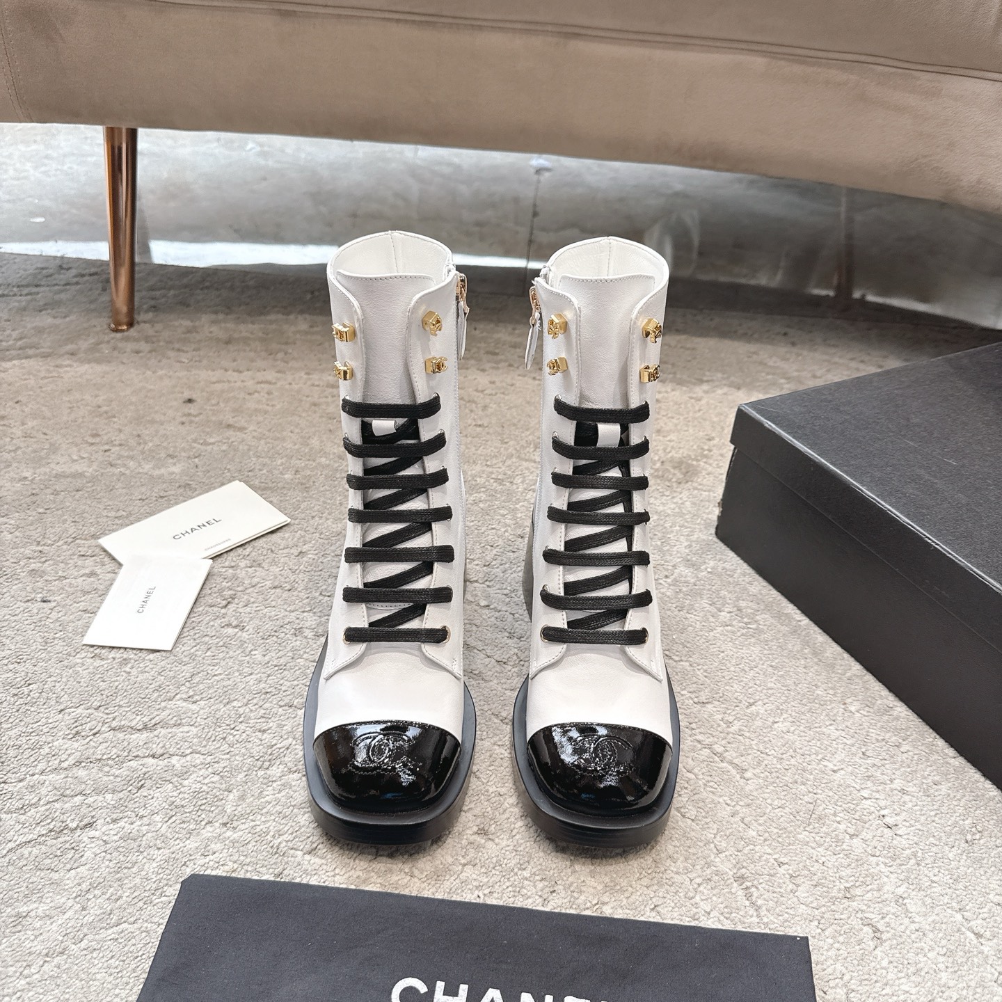 CHANEL 秋冬モデル レディースブーツ スリッポン ストレートブーツ 乗馬ブーツ イタリア製本革アウトソール