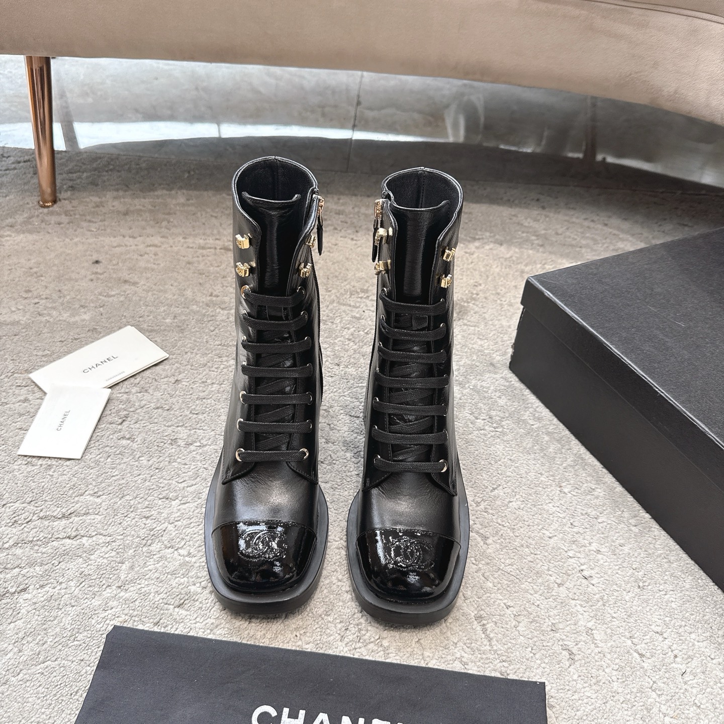 CHANEL 秋冬モデル レディースブーツ スリッポン ストレートブーツ 乗馬ブーツ イタリア製本革アウトソール