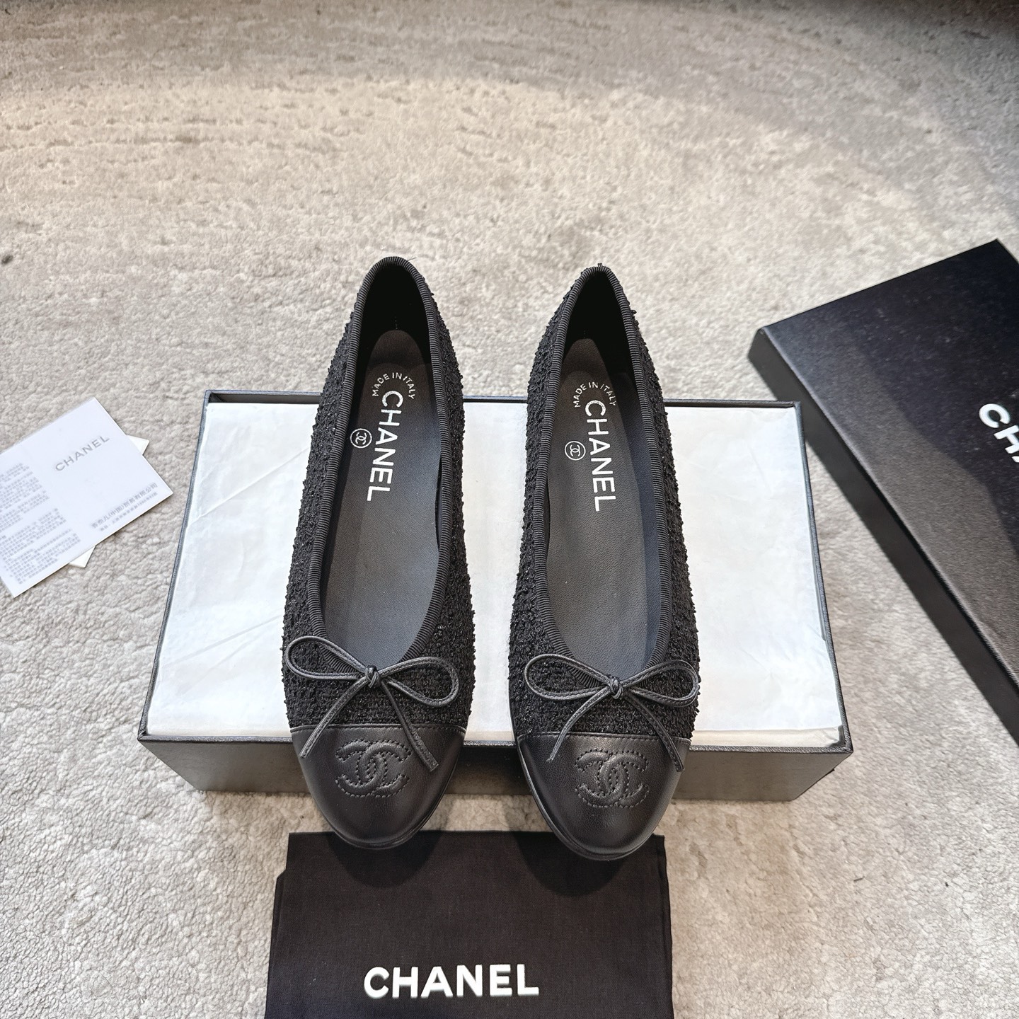 CHANEL класічныя балеткі з зоркай з лакавай скуры і імпартнага тонкага аксаміту, італьянская скураная падэшва