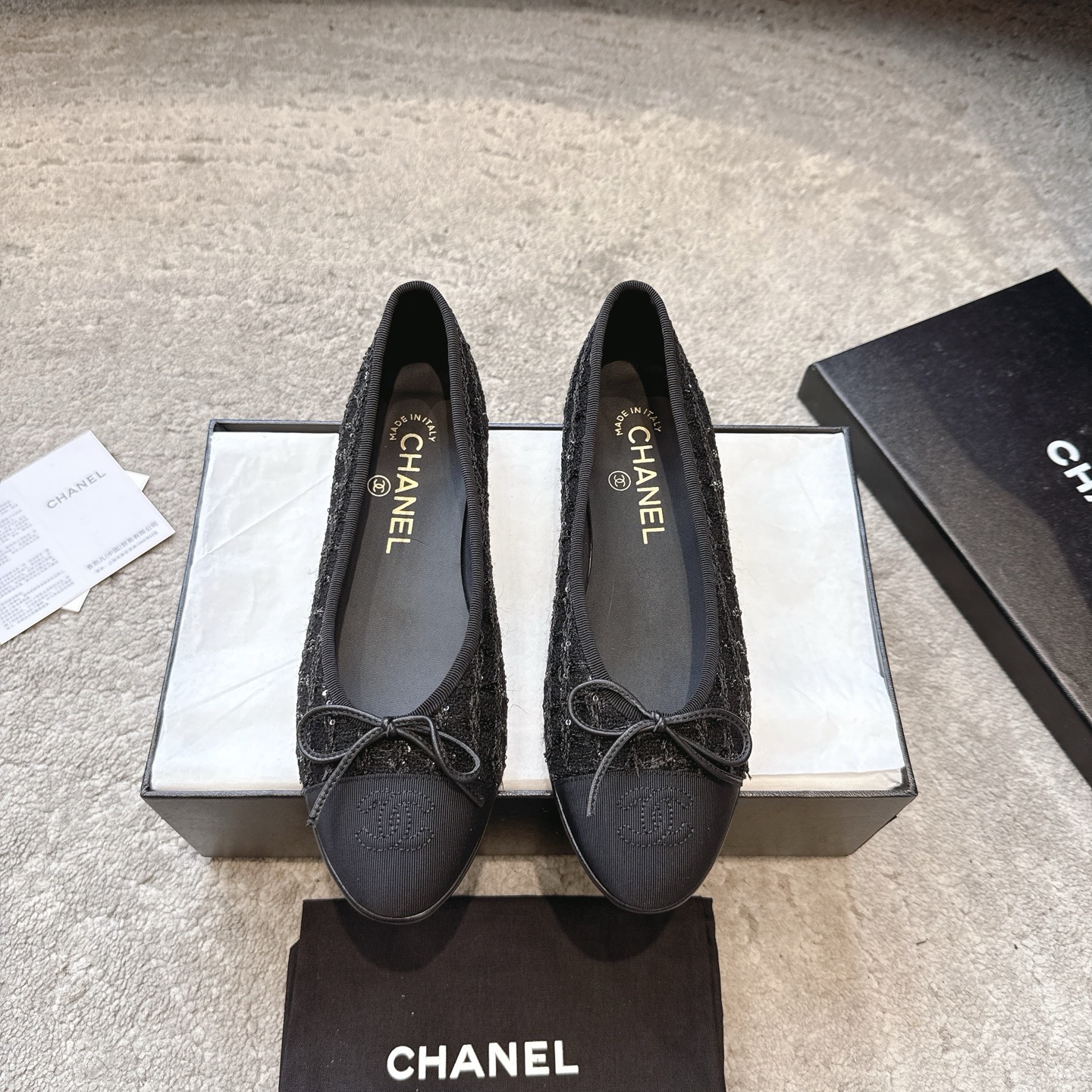 CHANEL класічныя балеткі з зоркай з лакіраванай скуры і імпартнага тонкага аксаміту, італьянская скураная падэшва