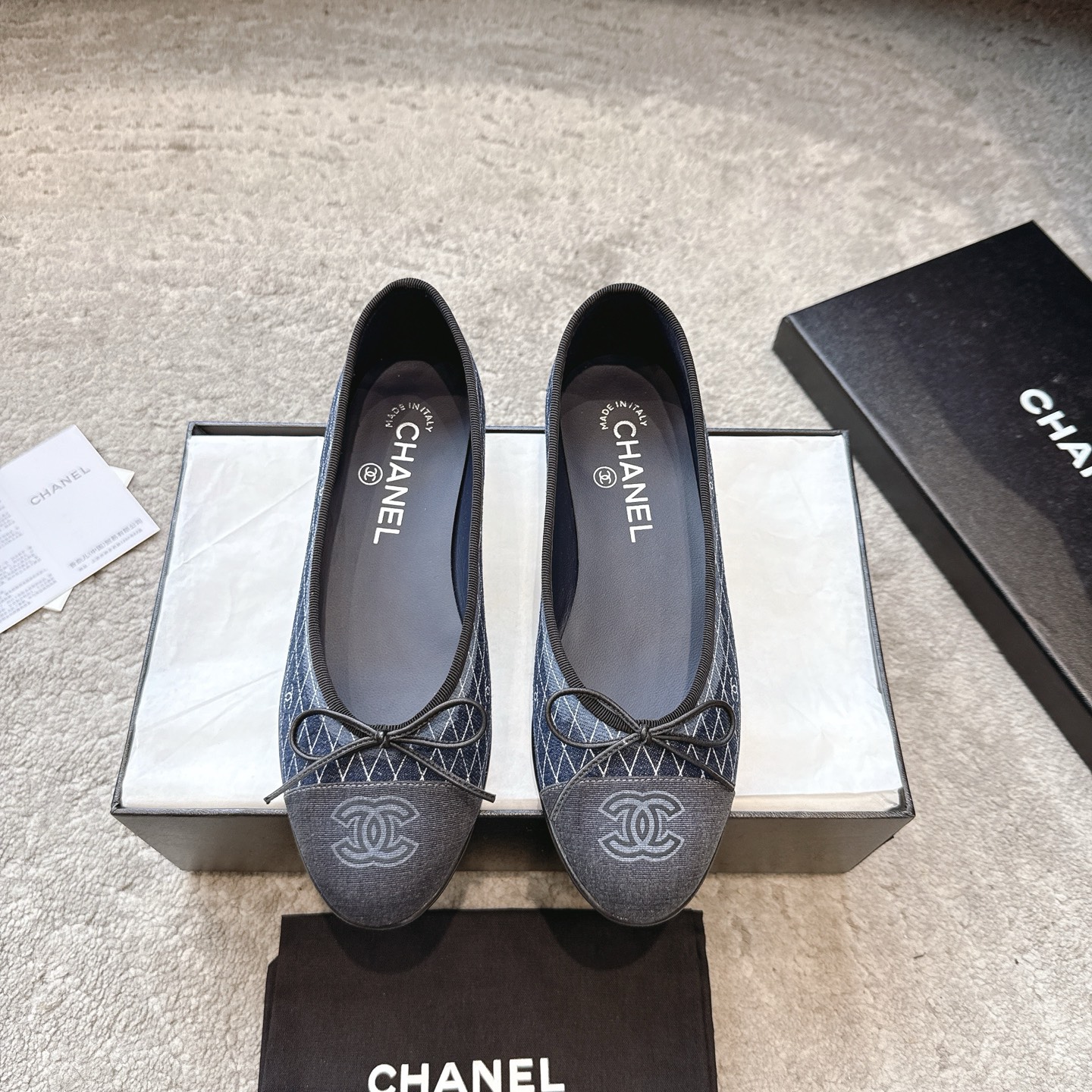 CHANEL класічныя балеткі з зоркай з лакавай скуры і імпартнага тонкага аксаміту, італьянская скураная падэшва