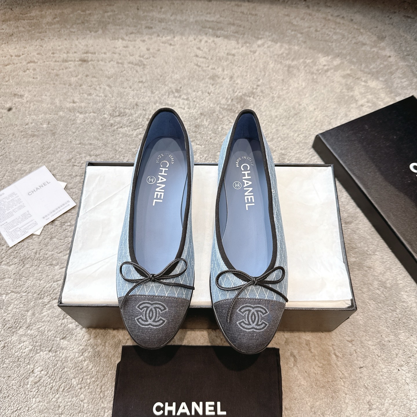 CHANEL класічныя балеткі з зоркай з лакавай скуры і імпартнага тонкага аксаміту, італьянская скураная падэшва