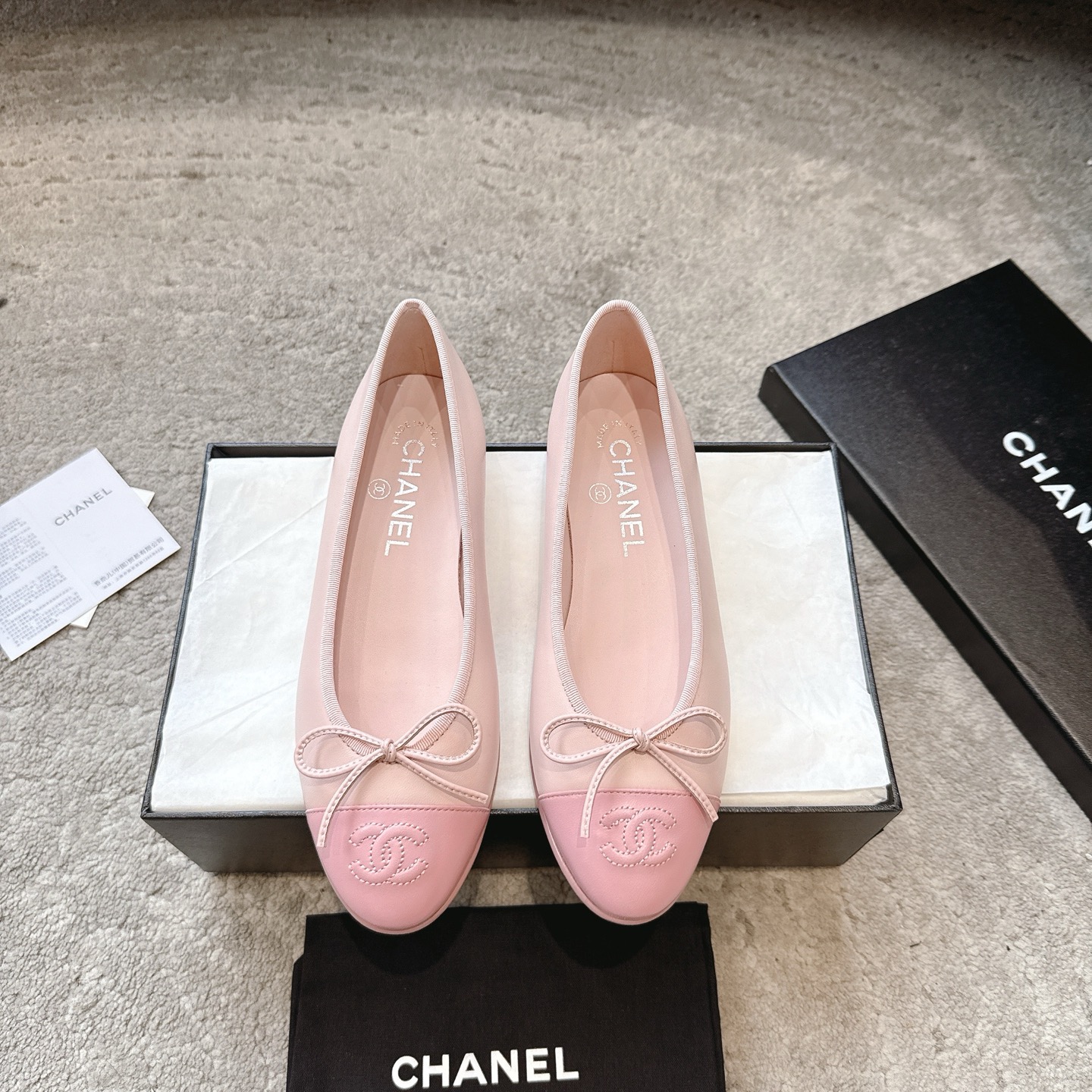 CHANEL класічныя балеткі з зоркай з лакіраванай скуры + імпартны тонкі аксаміт, італьянская скураная падэшва