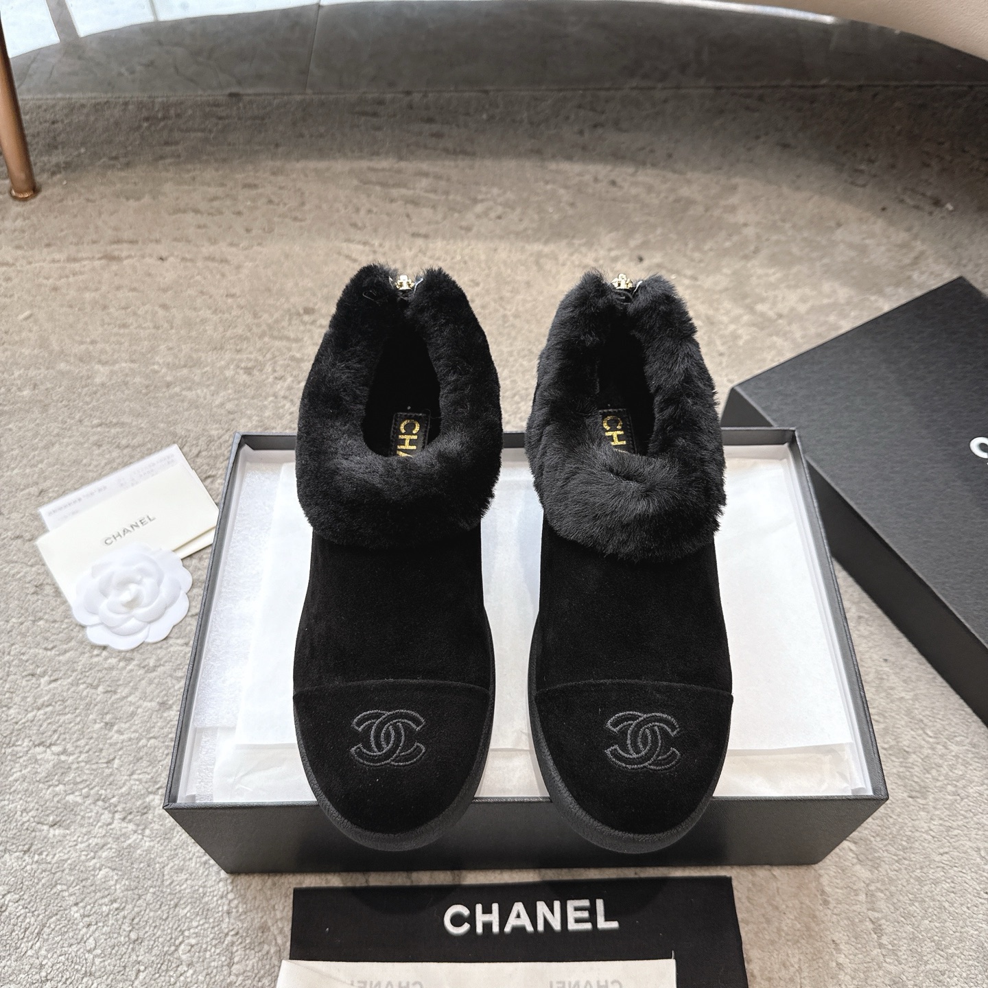 CHANEL 秋冬モデル レディースブーツ スリッポン ストレートブーツ 乗馬ブーツ イタリア製本革アウトソール