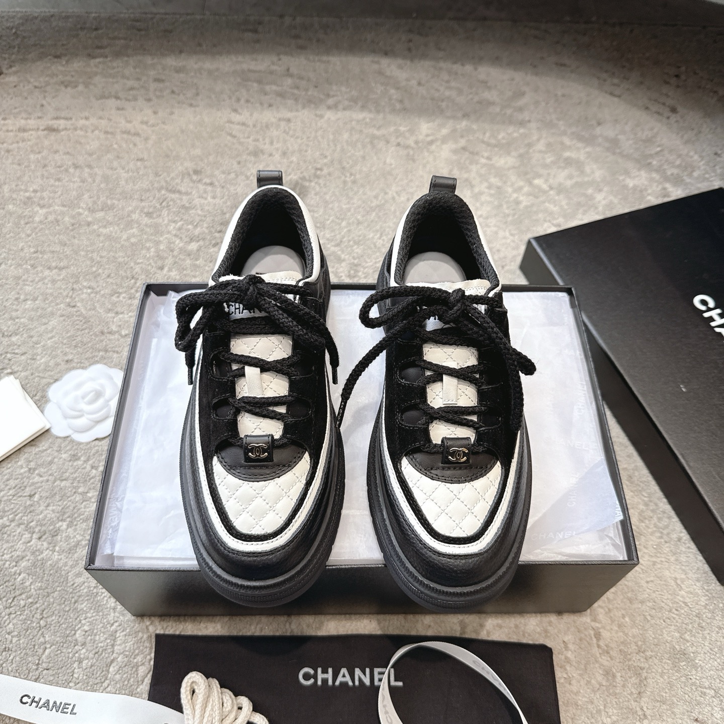 CHANEL красоўкі кэжуал абутак сінхронна з афіцыйным сайтам стыль кэжуал спорт матавая скура