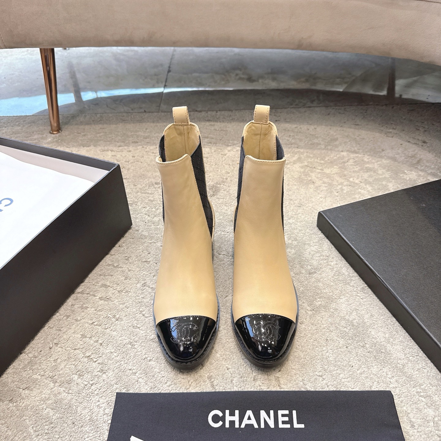 CHANEL 秋冬モデル レディースブーツ スリッポン ストレートブーツ 乗馬ブーツ イタリア製本革底