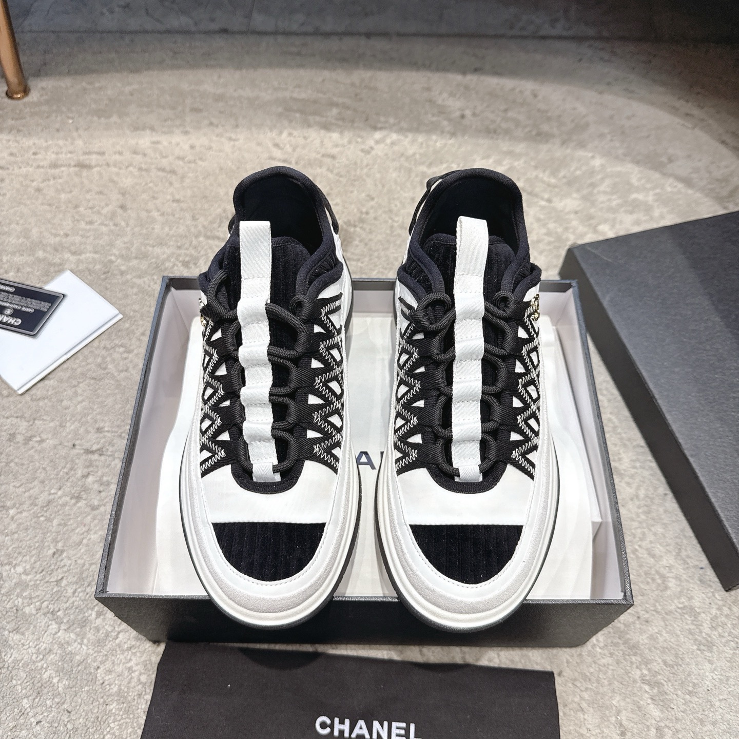 CHANEL vrijetijdsschoenen sneakers｜topklasse boetiek｜meerdere technieken + colorblock mix｜volnerf leer