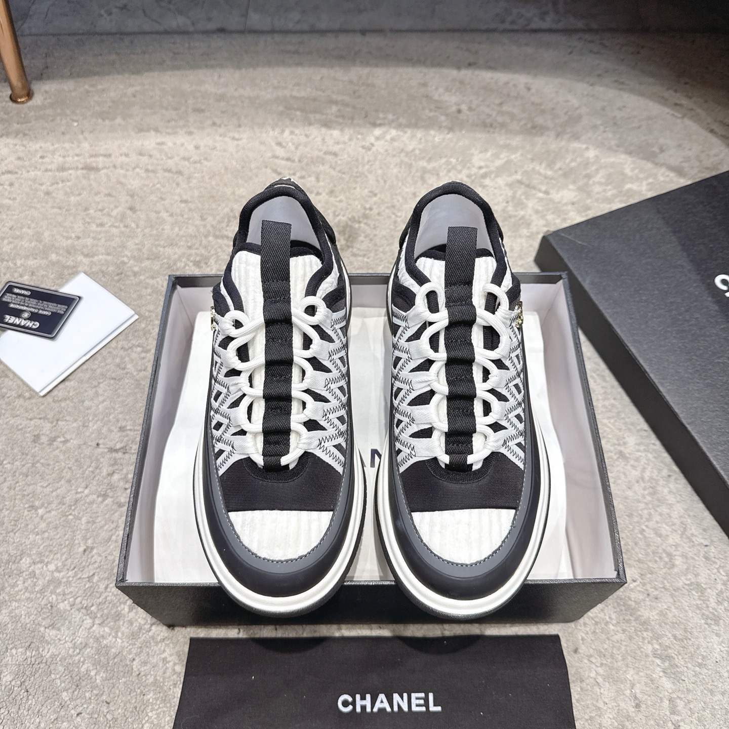 CHANEL vrijetijdsschoenen sneakers｜topklasse uit de boetiek｜meerdere technieken + colorblock mix-and-match｜volnerf rundsleer