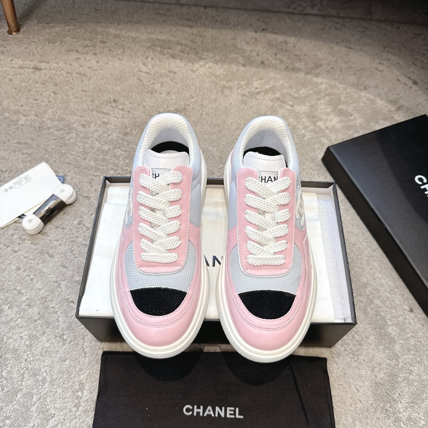 CHANEL vrijetijdsschoenen sneakers｜topklasse uit de boetiek｜meerdere technieken + colorblock mix-and-match｜volnerf rundsleer